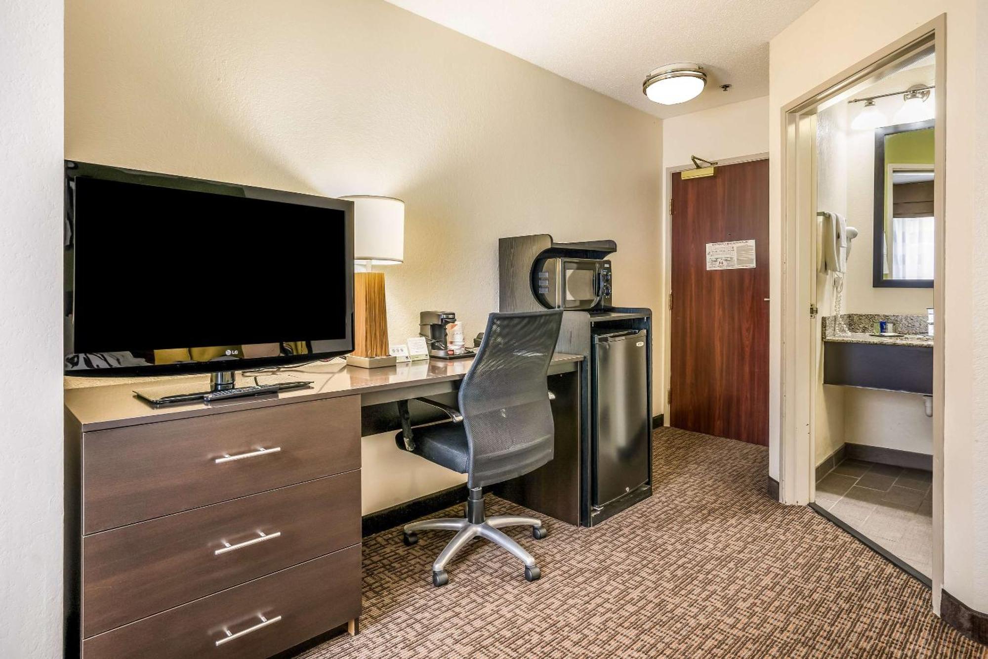 Sleep Inn & Suites Jacksonville Near Camp Lejeune Eksteriør billede